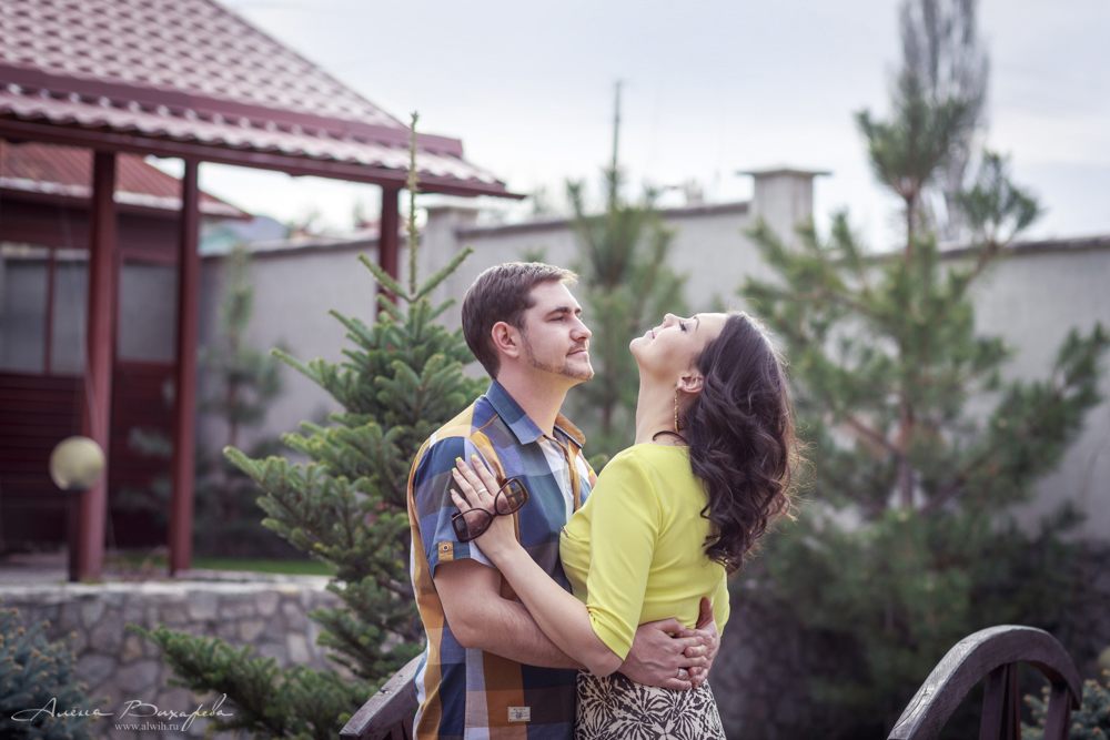 Предсвадебная фотосессия Love Story Сергей и Зоя. Один прекрасный день. Г.Бишкек. Фотограф Вихарева Алена.