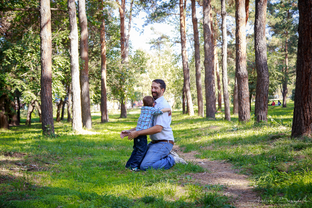 Семейная фотосессия. Фотограф Вихарева Алена г.Бишкек Семейная фотосессия. Фотограф Вихарева Алена г.Бишкек