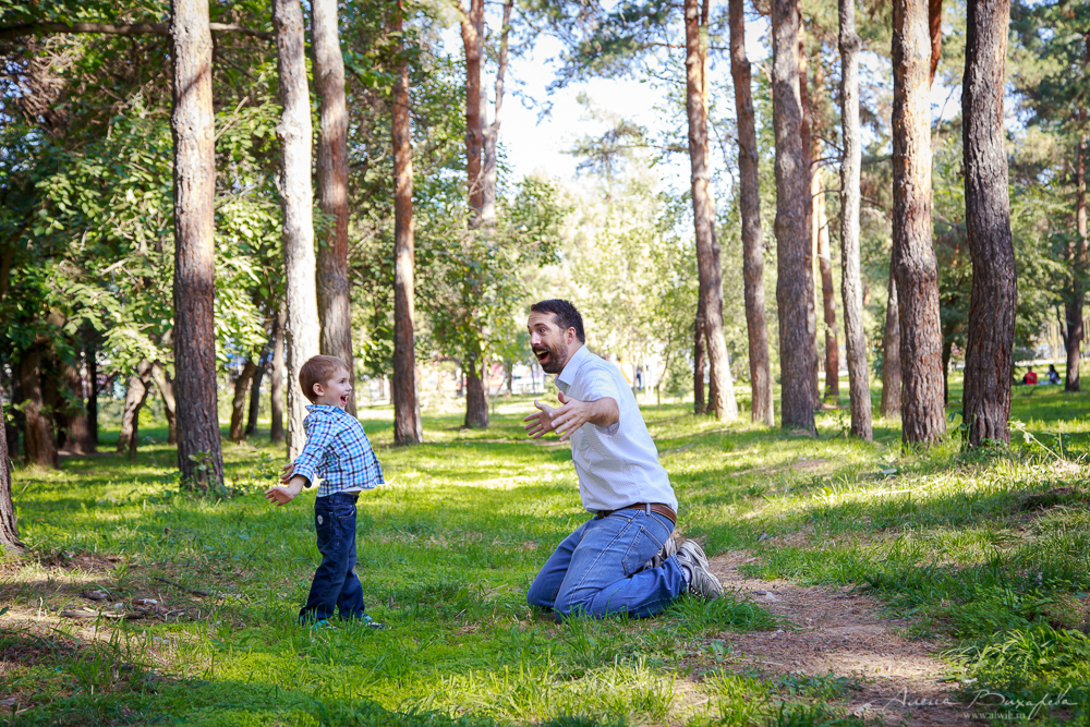 Семейная фотосессия. Фотограф Вихарева Алена г.Бишкек Семейная фотосессия. Фотограф Вихарева Алена г.Бишкек
