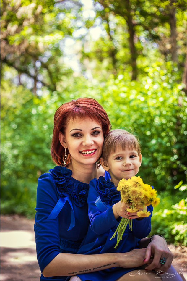 Семейная фотосессия на природе. Фотограф Вихарева Алена.