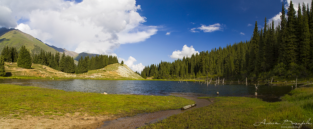 Григорьевское ущелье, Кыргызстан, Иссык-кульская область Григорьевское ущелье, Кыргызстан, Иссык-кульская область