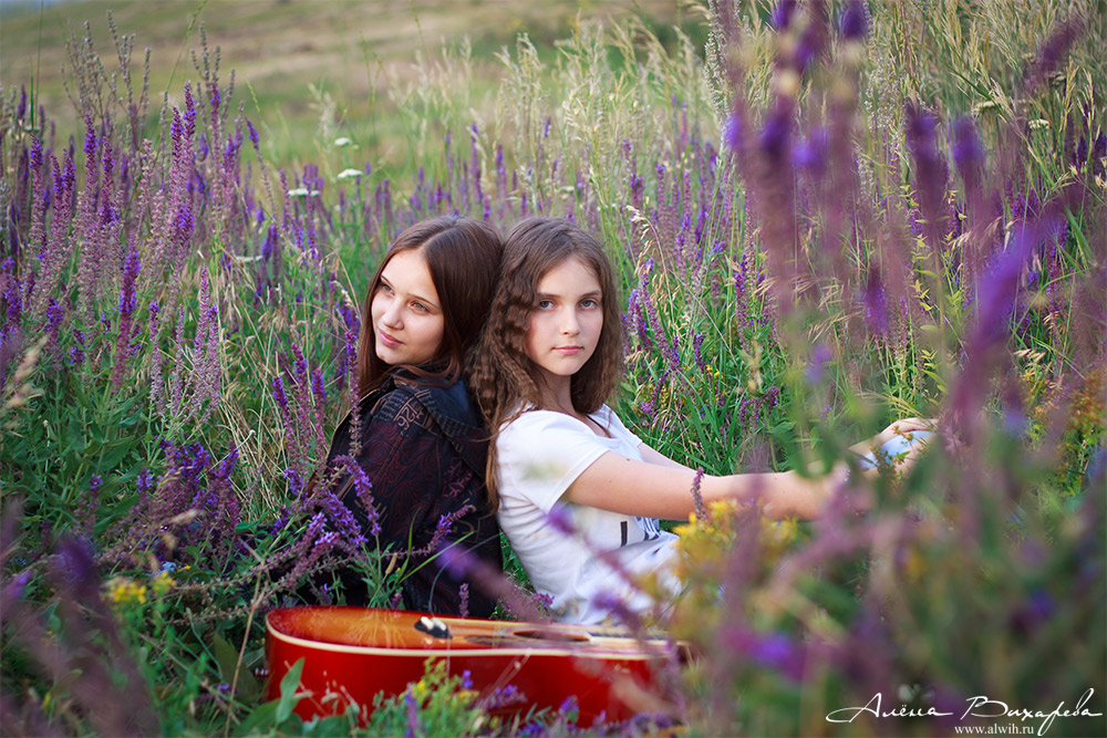 Настя и Алиса 2013