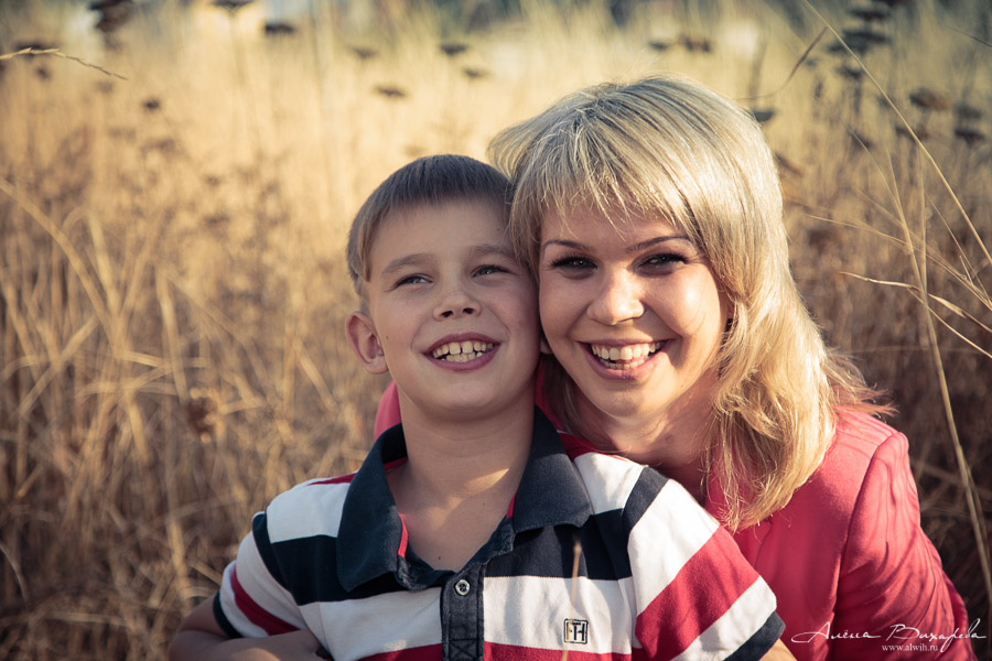 Веселый осенний фотосет на природе