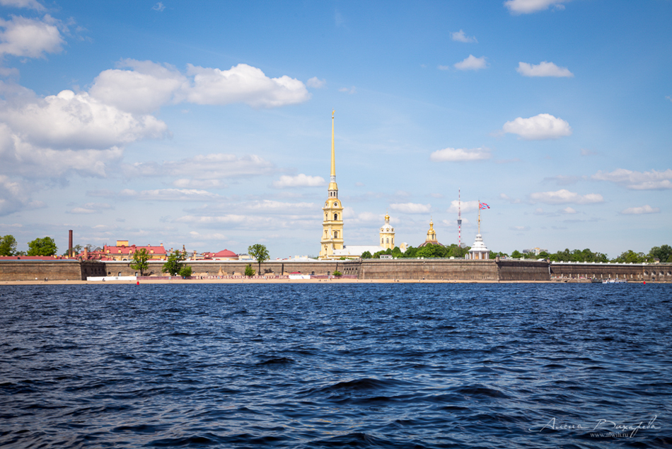 Прогулки по Питеру. Фотограф Вихарева Алена Прогулки по Питеру. Фотограф Вихарева Алена