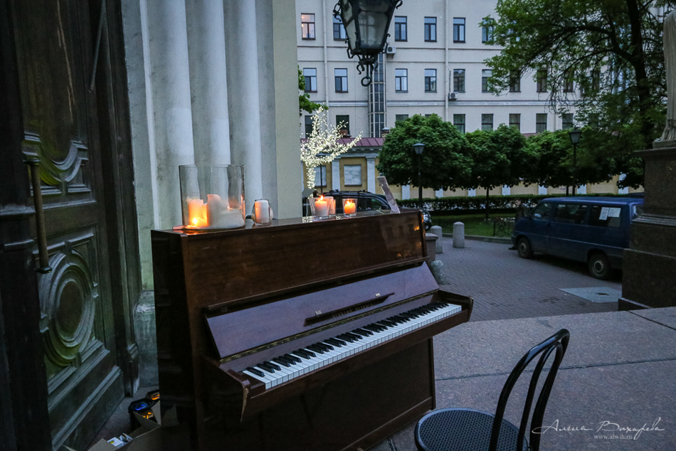 Прогулки по Питеру. Фотограф Вихарева Алена Прогулки по Питеру. Фотограф Вихарева Алена
