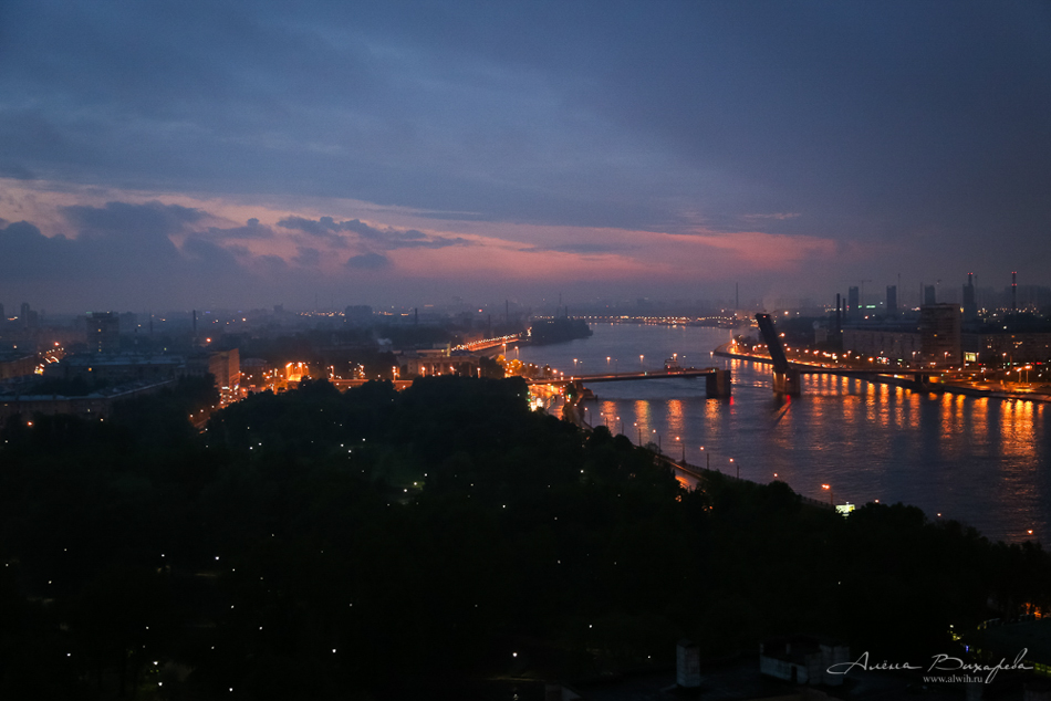 Прогулки по Питеру. Фотограф Вихарева Алена Прогулки по Питеру. Фотограф Вихарева Алена