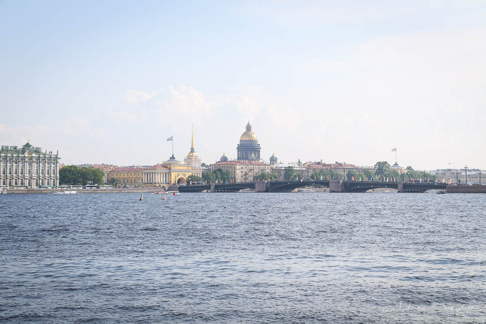 Прогулки по Питеру. Фотограф Вихарева Алена Прогулки по Питеру. Фотограф Вихарева Алена