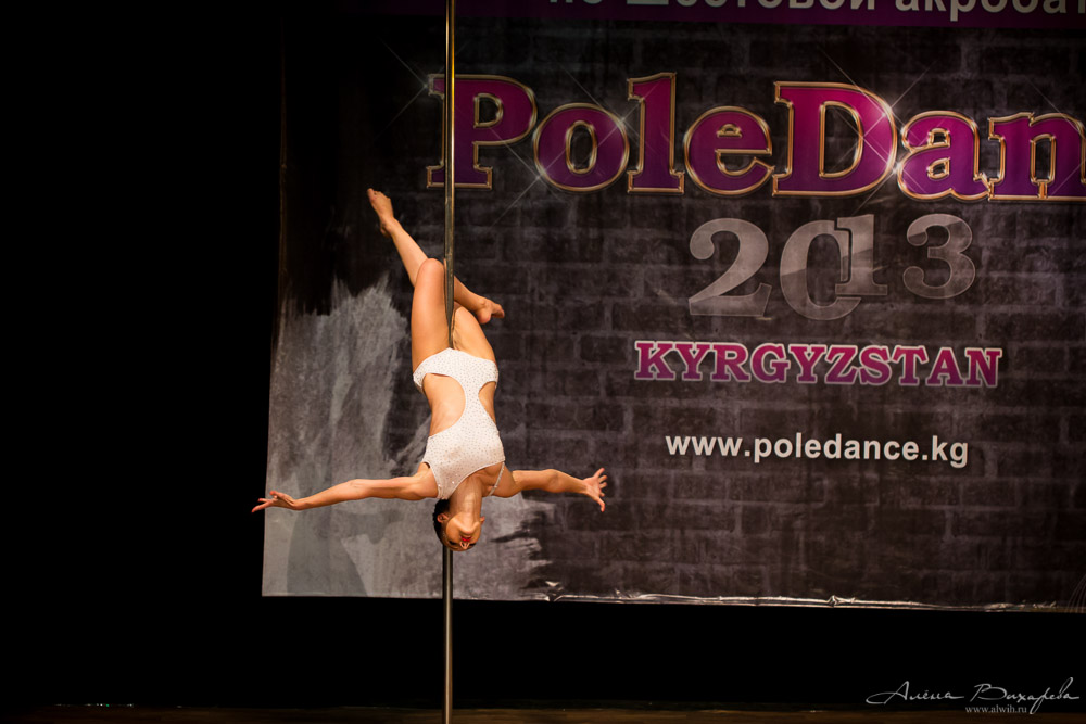 чемпионат по шестовой акробатике