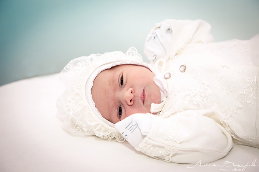 Фотосессия выписки из роддома. Фотограф Вихарева Алена