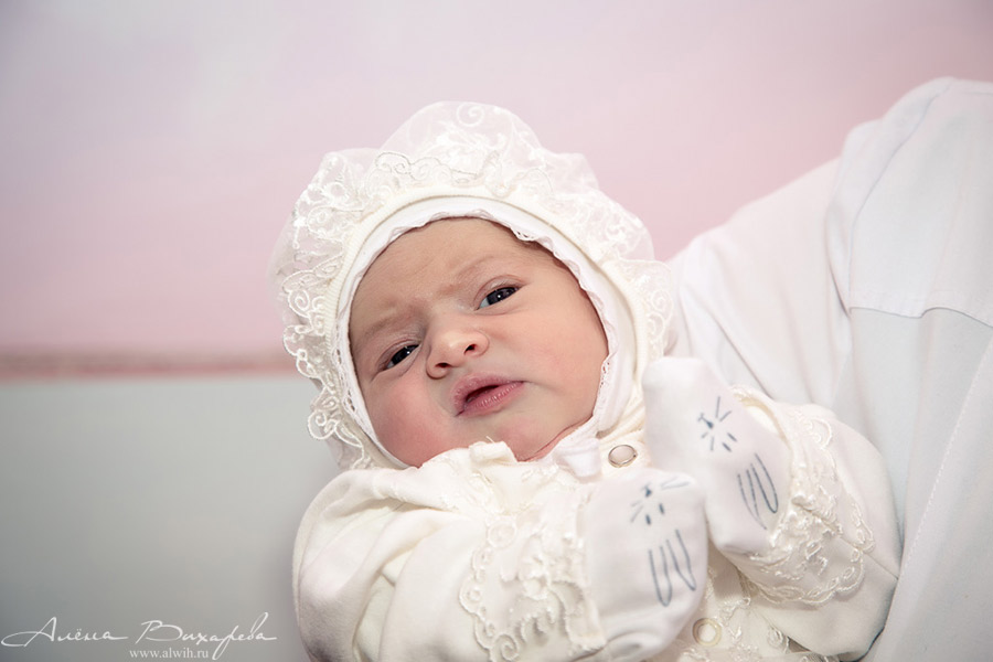 Фотосессия выписки из роддома. Фотограф Вихарева Алена