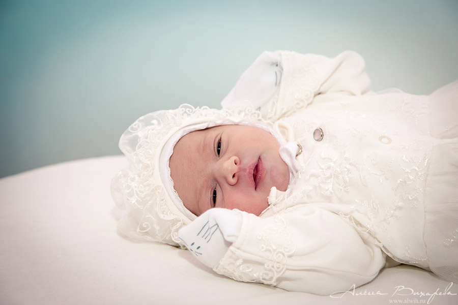 Фотосессия выписки из роддома. Фотограф Вихарева Алена
