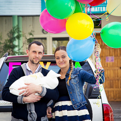Фотосессия выписки из роддома. Фотограф Вихарева Алена