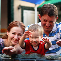 Семейная фотография. Брызги. Фотограф Алена Вихарева.