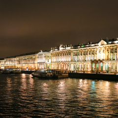 Ночная набережная Невы